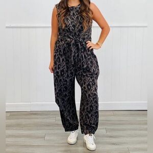 DAVI & DANI Black Leopard Pant and Top Set